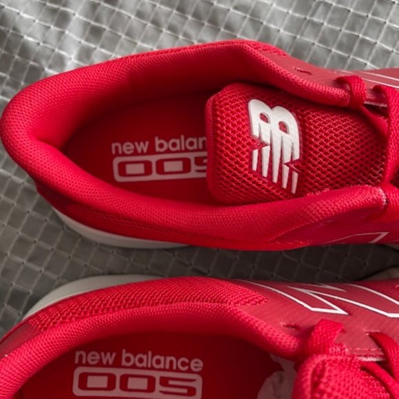 New Balance men NEW with box size 91/2 - Picture 4 of 8